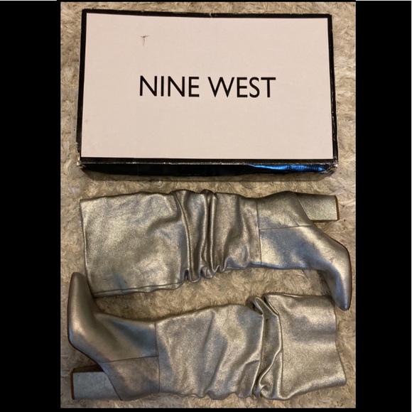 🆕🚺💟NINE WEST SILVER LEATHER BOOTS💟🚺🆕 - Picture 4 of 12